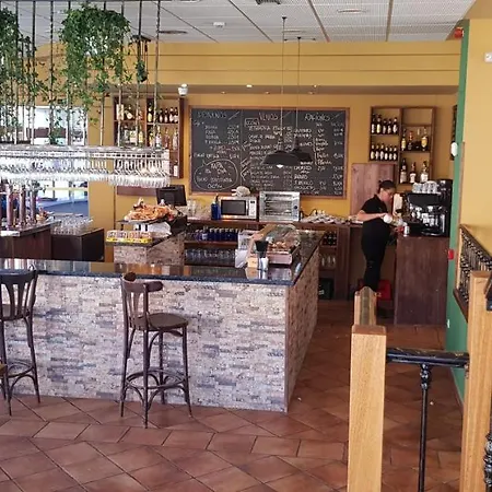 Hospedium Puerta Vadinia 3* Cistierna